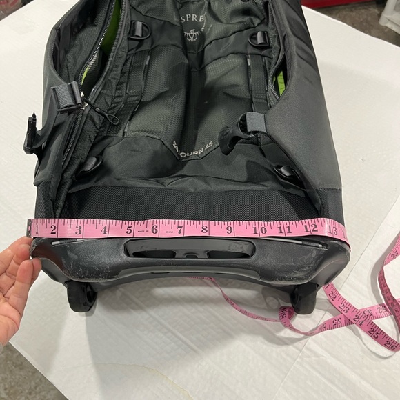 OSPREY SOJOURN 45 WHEELED TRAVEL PACK - Picture 12 of 15